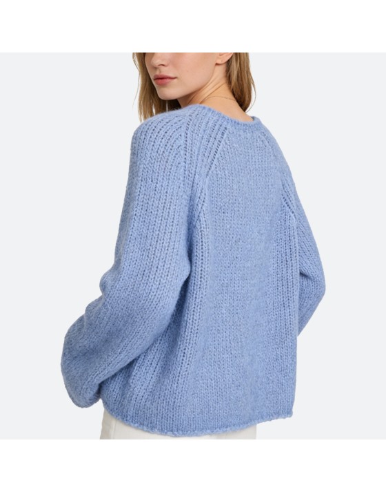 Long-Sleeve Chunky Knit Pullover Long-Sleeve Chunky Knit Pullover