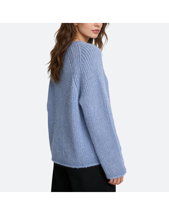 Long-Sleeve Chunky Knit Pullover Long-Sleeve Chunky Knit Pullover
