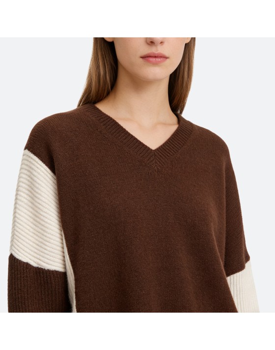 Patchwork V-Neck Pullover