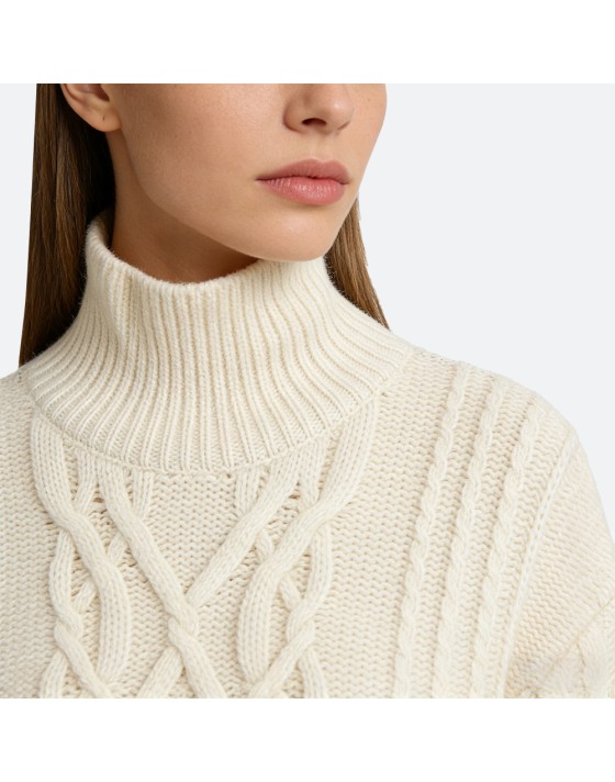 Turtleneck Pullover