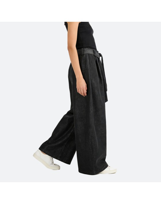 Wide-Leg Scimitar Jeans